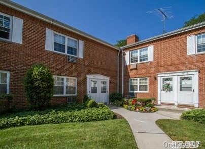 1 of 1 - 315 Hicksville Road 10, Bethpage, NY