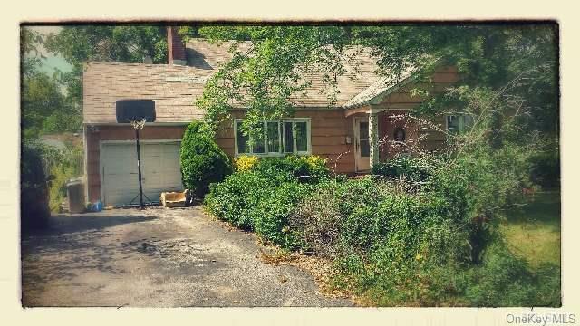 1 of 1 - 559 Manatuck Boulevard, Brightwaters, NY