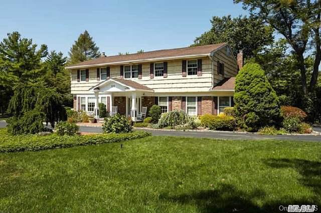 1 of 1 - 20 Suncrest Drive, Dix Hills, NY