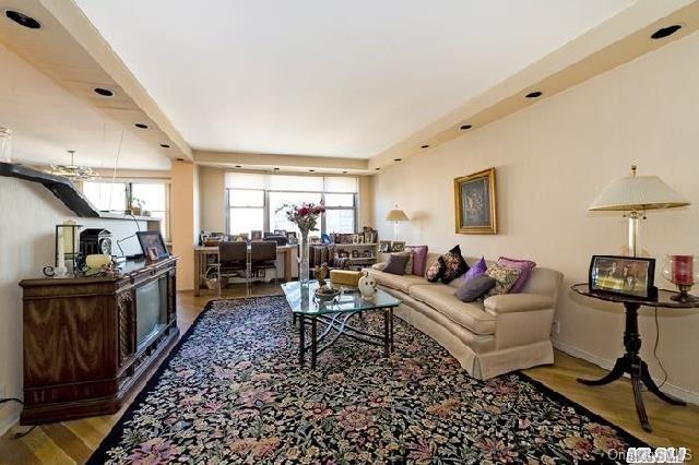1 of 1 - 70-25 Yellowstone Boulevard # 11v, Forest Hills, NY