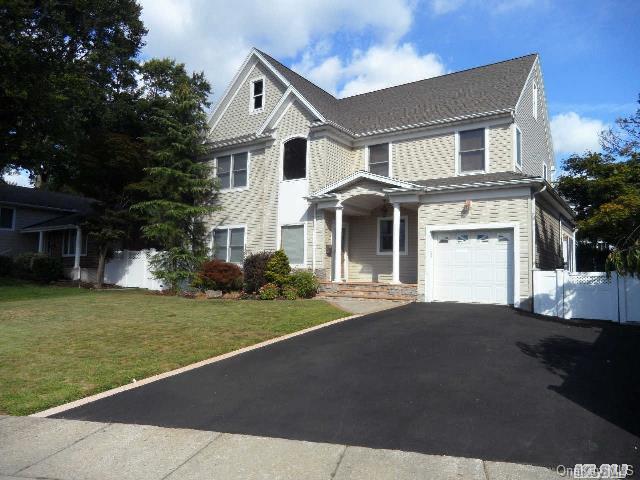 1 of 1 - 46 Willets Drive, Syosset, NY