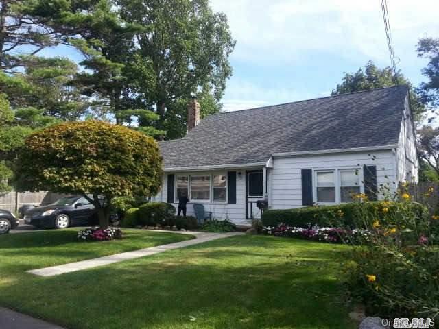 1 of 1 - 10 Clarence St., Copiague, NY