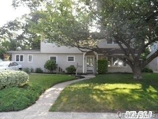 1 of 1 - 9 Darby Road, Massapequa, NY