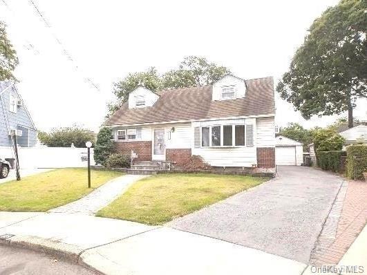 1 of 1 - 588 Maitland St., East Meadow, NY