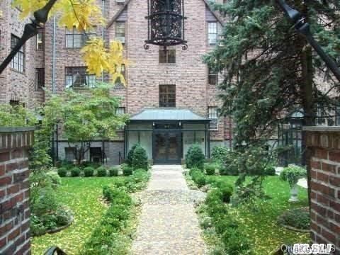 1 of 1 - 38-30 Douglaston Parkway # 4b, Douglaston, NY