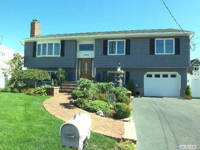 1 of 1 - 2585 Neptune Avenue, Seaford, NY