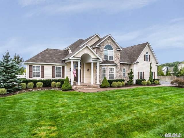 1 of 1 - 60 Sherwood Drive, Shoreham, NY