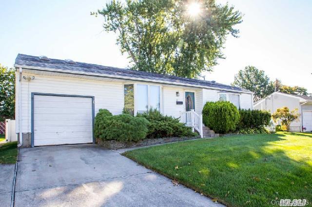 1 of 1 - 12 Whitetail Lane, Commack, NY