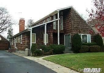 1 of 1 - 3 Norwich Avenue, Hewlett, NY