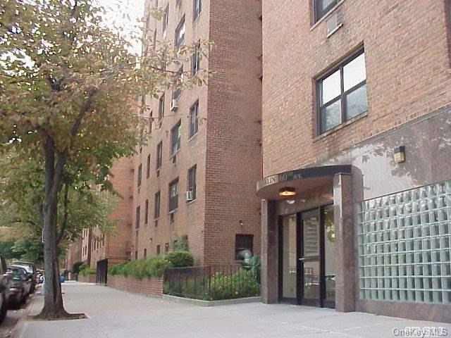 1 of 1 - 99-25 60 Avenue # 6i, Corona, NY
