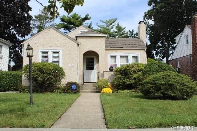 1 of 1 - 3525 Locust Avenue, Wantagh, NY