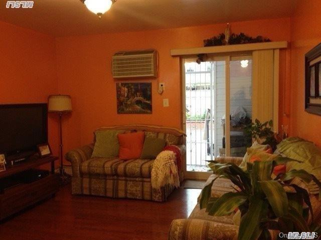 1 of 1 - 104-24 46 Avenue # 1b, Corona, NY