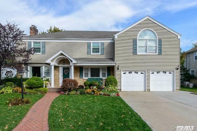 1 of 1 - 459 Arizona Avenue, Rockville Centre, NY