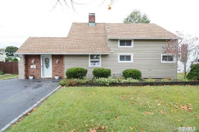 1 of 1 - 40 Apollo Lane, Hicksville, NY