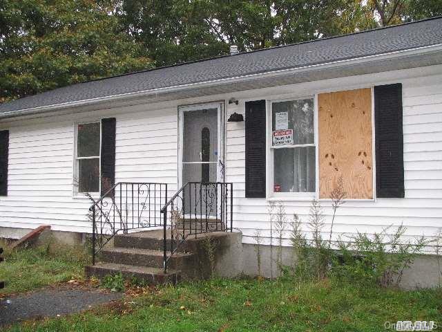 1 of 1 - 23 Nord Park Boulevard, Middle Island, NY