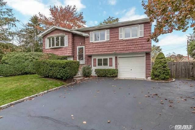 1 of 1 - 9 Pinoak Lane, Hauppauge, NY