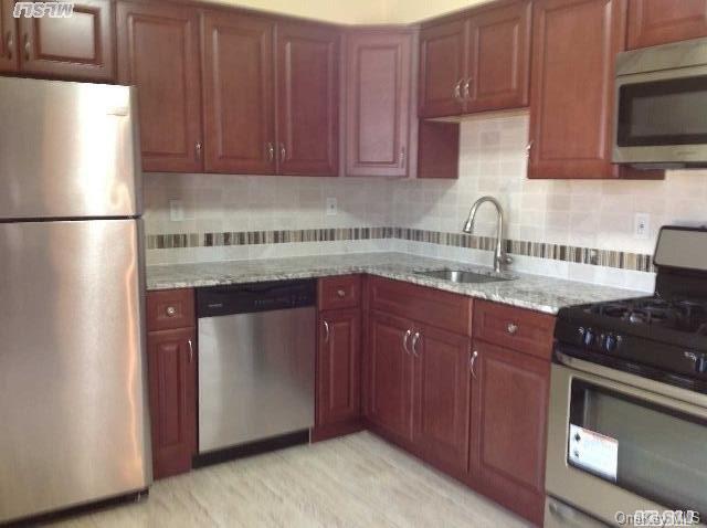 1 of 1 - 5 Birch Court, Selden, NY