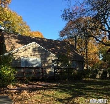 1 of 1 - 15 Dow St., Central Islip, NY