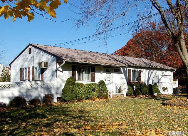 1 of 1 - 9 Daniel Court, Ronkonkoma, NY