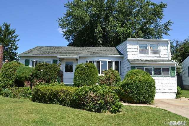1 of 1 - 44 Elliot Drive, Hicksville, NY
