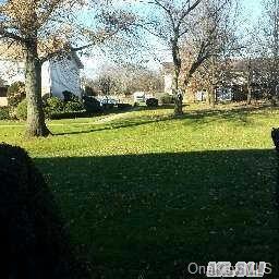 1 of 1 - 11a Hemlock Drive # 3, Bay Shore, NY
