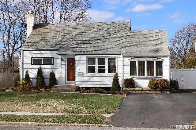 1 of 1 - 5 Namleps Lane, Deer Park, NY