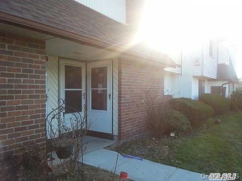 1 of 1 - 215 Pointe Circle, Coram, NY