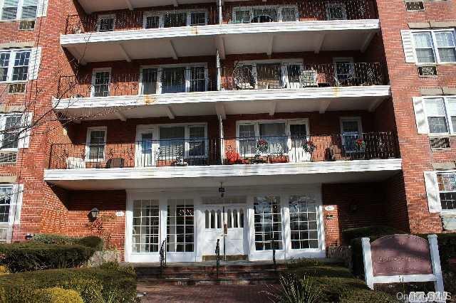 1 of 1 - 70 Grove St. # 2c, Freeport, NY