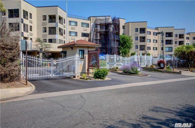 1 of 1 - 725 Miller Avenue # 126, Freeport, NY