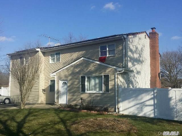 1 of 1 - 1675 Elsie Lane, Bay Shore, NY