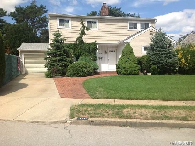 1 of 1 - 1278 Parkwood Drive, North Merrick, NY