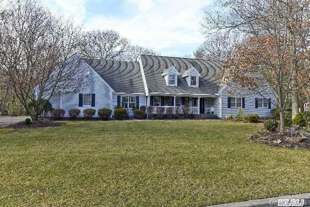 1 of 1 - 16 Michele Lane, Hauppauge, NY