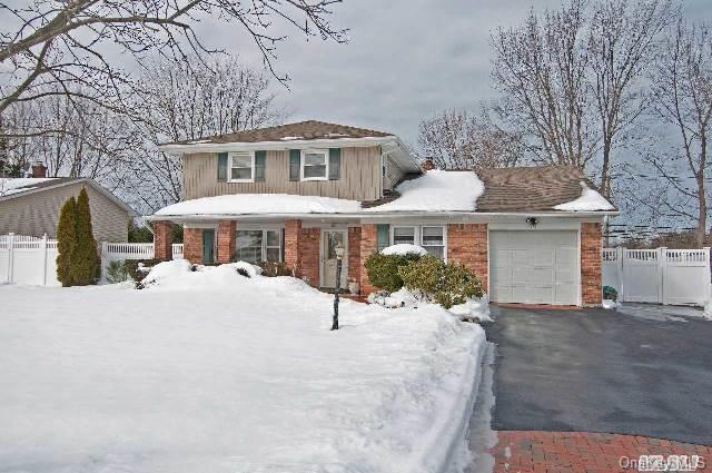 1 of 1 - 44 Carnegie Drive, Smithtown, NY