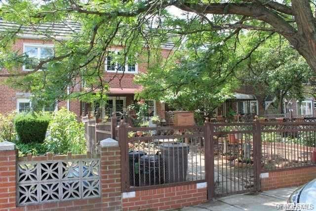 1 of 1 - 61-78 78th St., Middle Village, NY