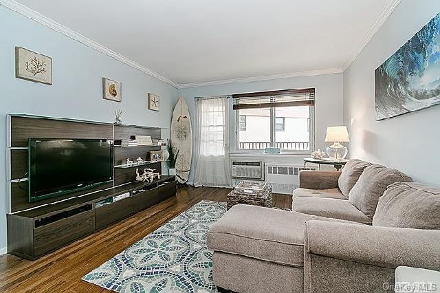1 of 1 - 840 Shore Road 4h, Long Beach, NY