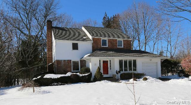 1 of 1 - 149 Wagon Road, East Hills, NY