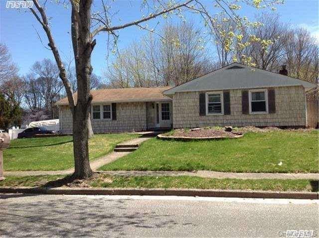 1 of 1 - 1 Valley St., Lake Ronkonkoma, NY