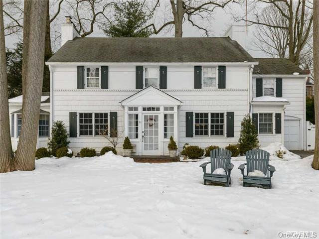 1 of 1 - 81 Hawthorne Place, Manhasset, NY