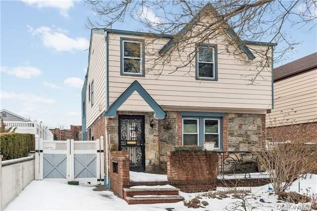 1 of 1 - 62-44 Dry Harbor Road, Middle Village, NY