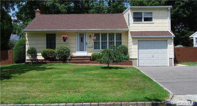 1 of 1 - 19 Quebec Drive, Huntington Station, NY