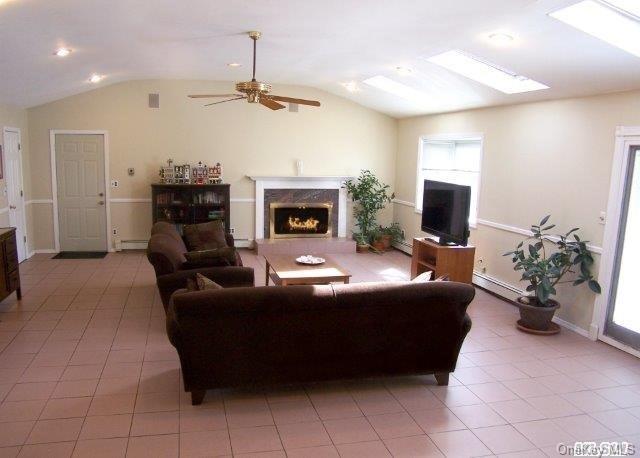 1 of 1 - 17 Mander Lane, East Northport, NY