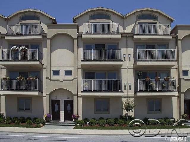 1 of 1 - 347 Broadway, Long Beach, NY