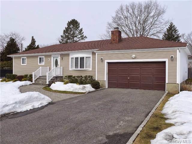 1 of 1 - 5 Susan Court, Deer Park, NY