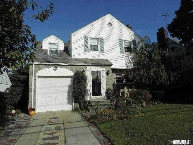 1 of 1 - 217 Munro Boulevard, Valley Stream, NY