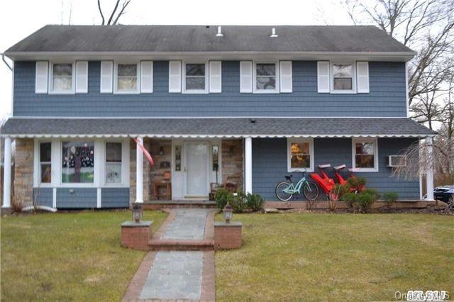 1 of 1 - 8 Lynwood Drive, Westbury, NY