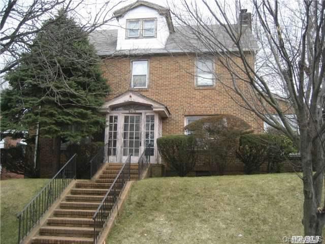 1 of 1 - 33-21 168th St., Flushing, NY