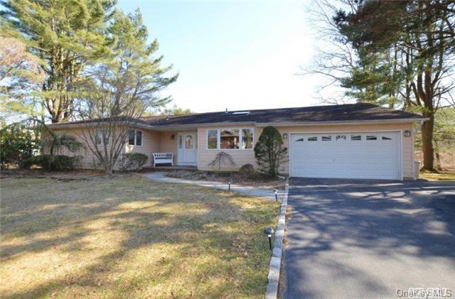 1 of 1 - 95 Hickman St., Syosset, NY