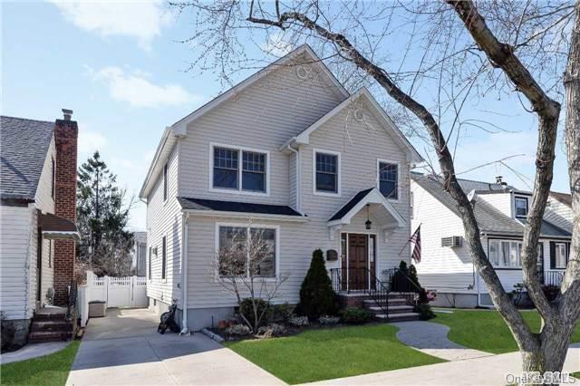1 of 1 - 49-30 166th St., Flushing, NY