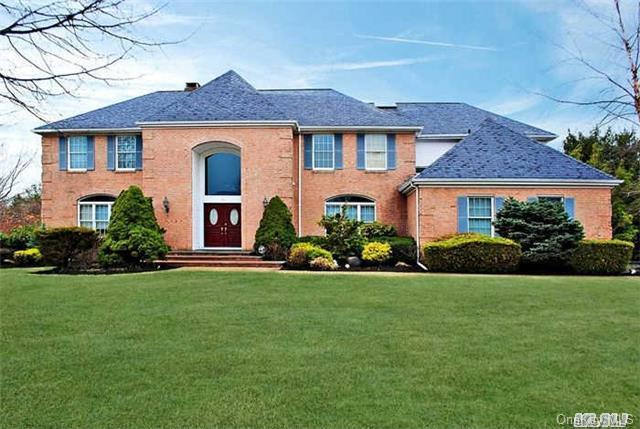 1 of 1 - 15 Landing Court, Dix Hills, NY