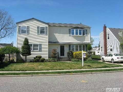 1 of 1 - 34 Garden Boulevard, Hicksville, NY